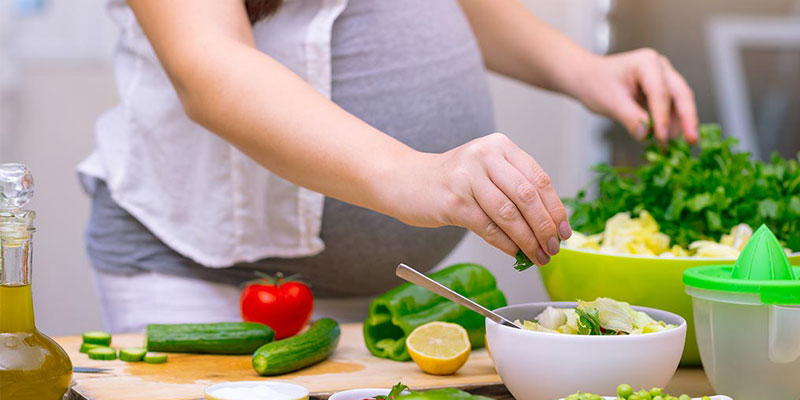 رژیم غذایی گیاهی در دوران بارداری و شیردهی