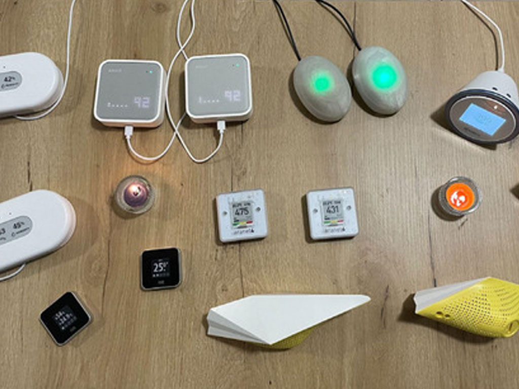 دستگاه‌های پایش و ارزیابی کیفیت زندگی هوشمند